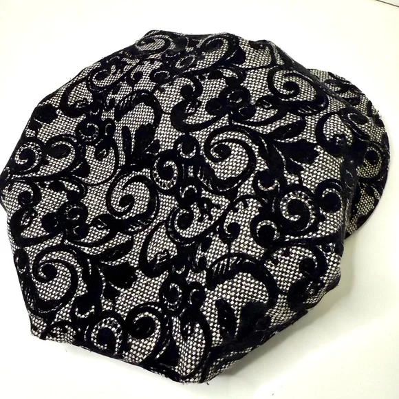 Walt Disney Black & Silver Women's Newsboy Cap - Picture 8 of 9